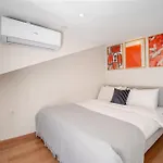 Apartamento 3-bedroom 2-bathroom Duplex With Elevator Estambul