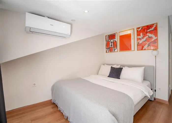 アパート 3-bedroom 2-bathroom Duplex With Elevator イスタンブール