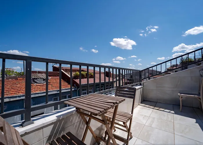 アパート 3-bedroom 2-bathroom Duplex With Elevator イスタンブール