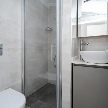 3-bedroom 2-bathroom Duplex With Elevator Апартаменты