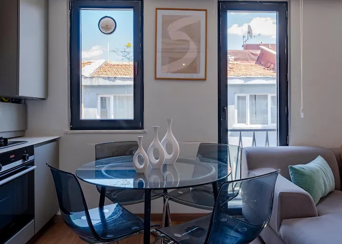 3-bedroom 2-bathroom Duplex With Elevator Stambuł